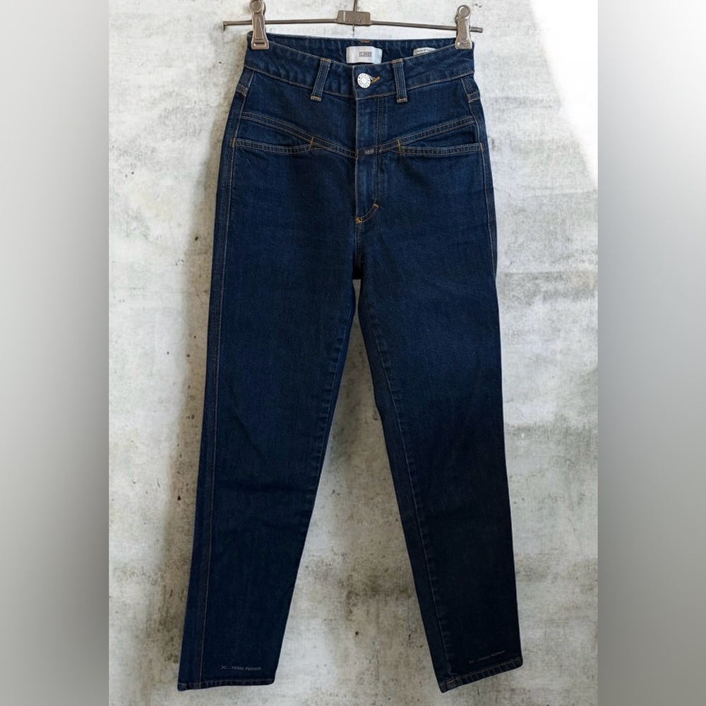CLOSED "Pedal Pusher" Heritage High-Rise Jeans - Size Italy 38 (US 24” size 2)